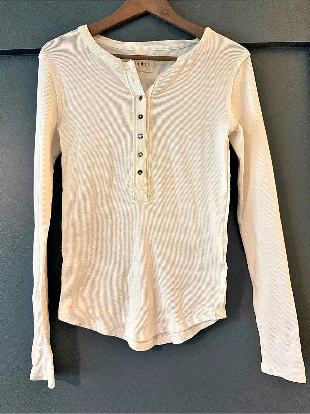 We The Free Ribbed Long Sleeve Henley in Cream Size Small